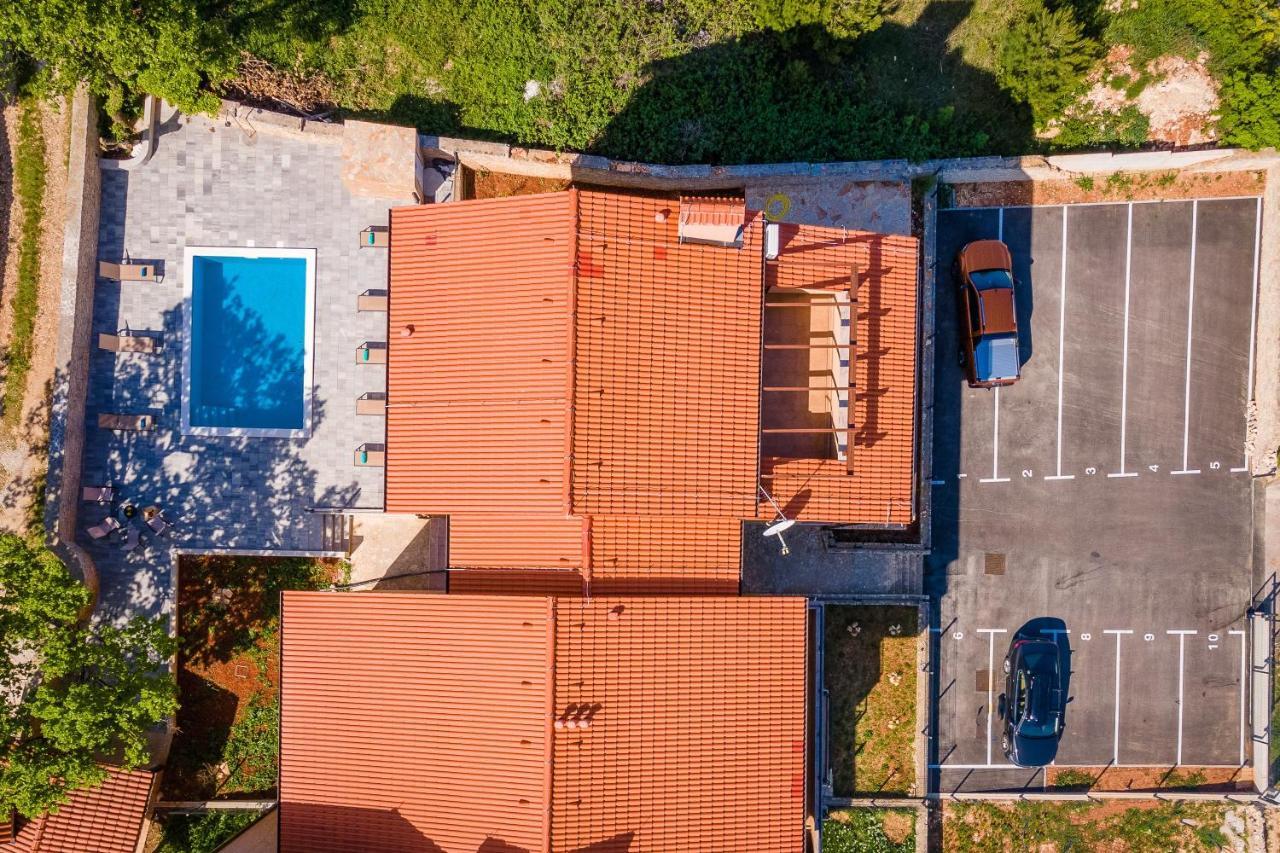 Apartments Cesare With Shared Pool Ližnjan Eksteriør billede