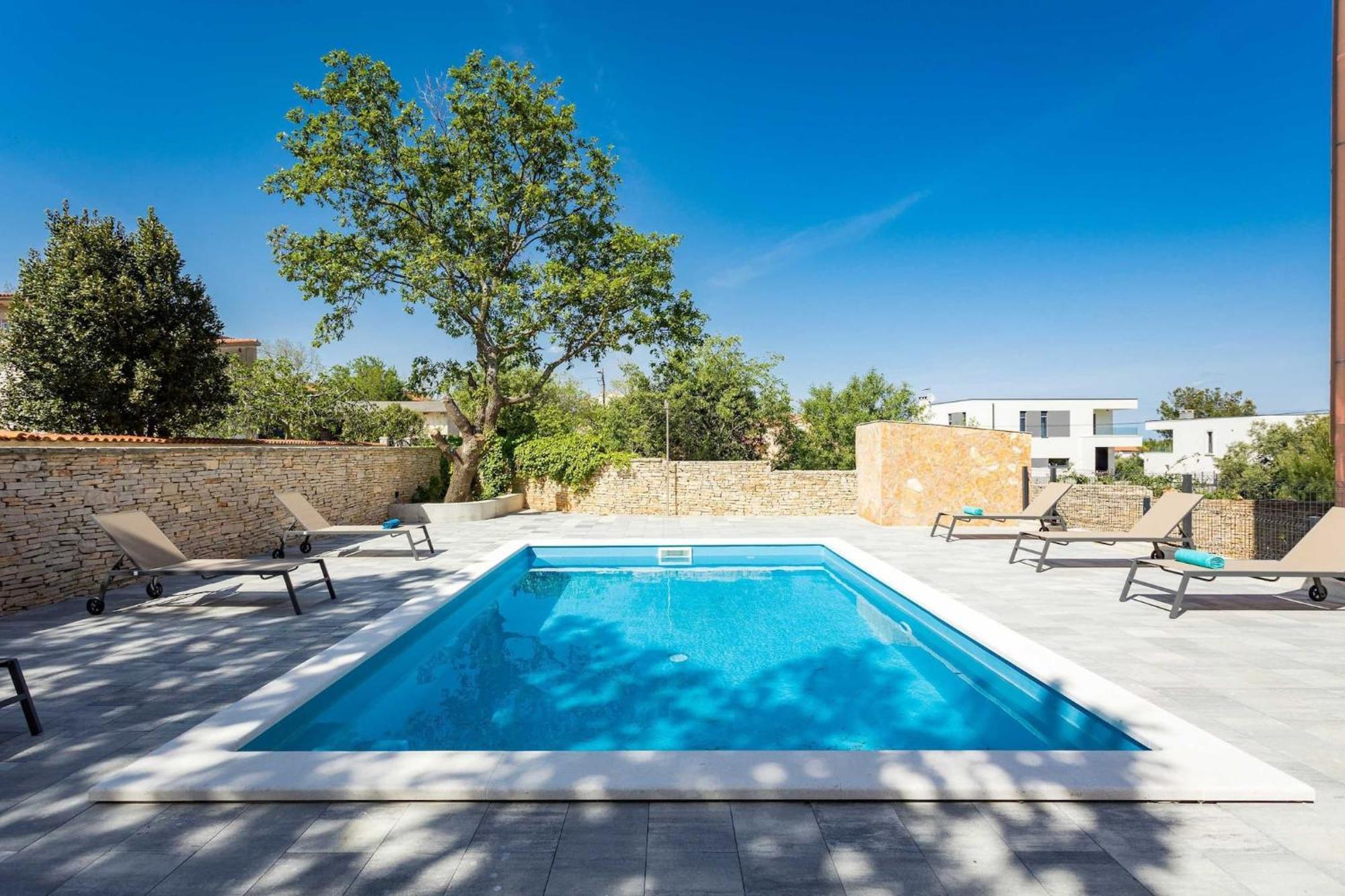Apartments Cesare With Shared Pool Ližnjan Eksteriør billede