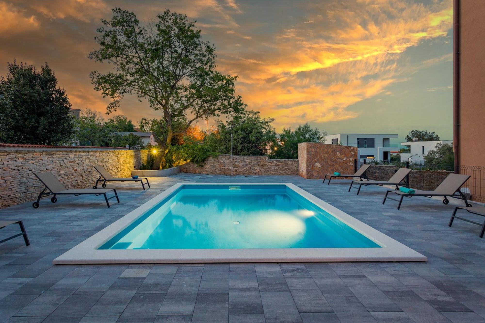 Apartments Cesare With Shared Pool Ližnjan Eksteriør billede